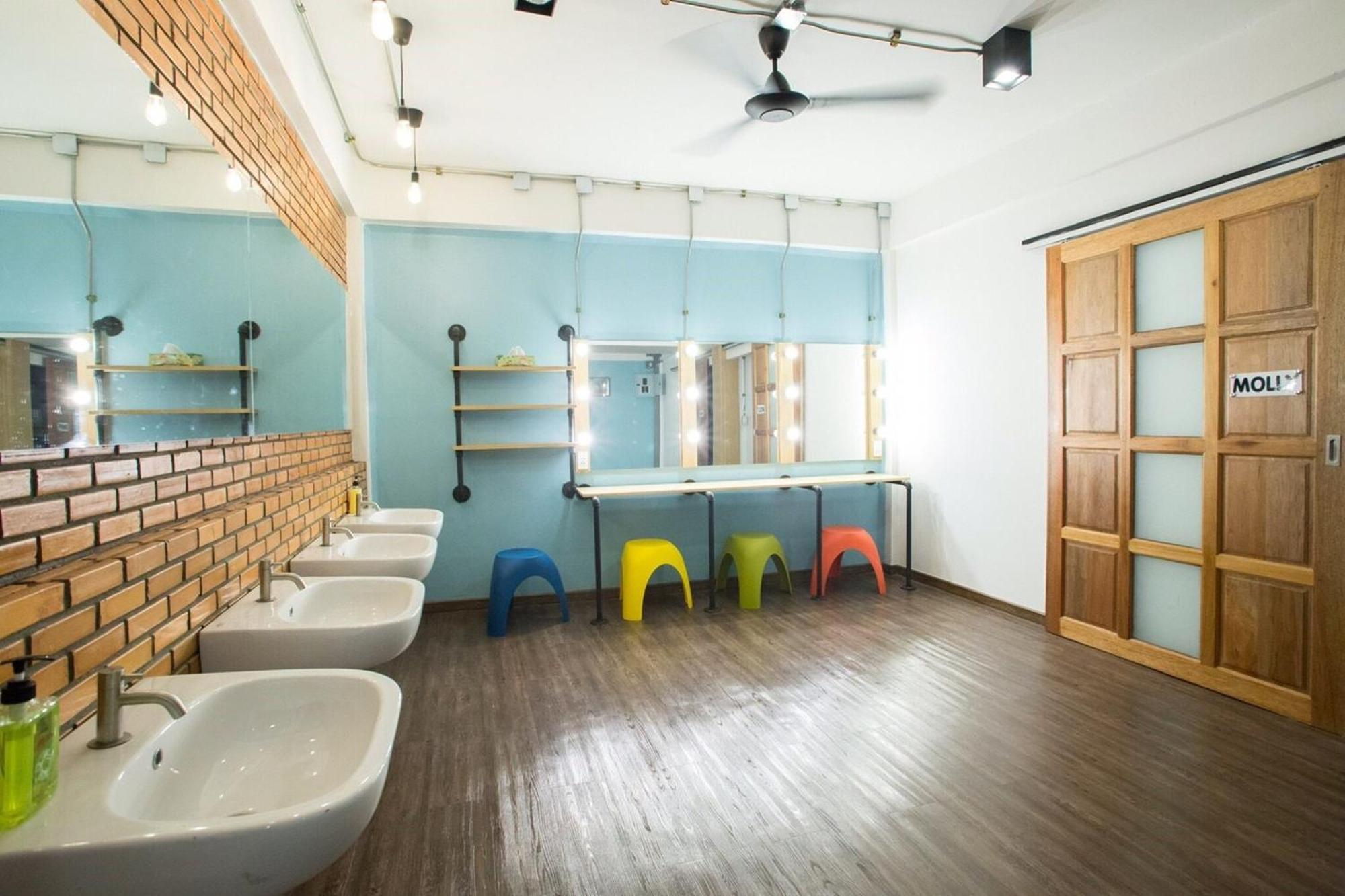 Vestique Hostel Chiang Mai Esterno foto