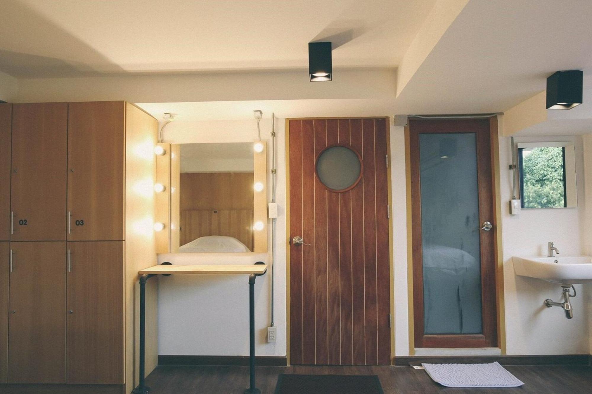 Vestique Hostel Chiang Mai Esterno foto