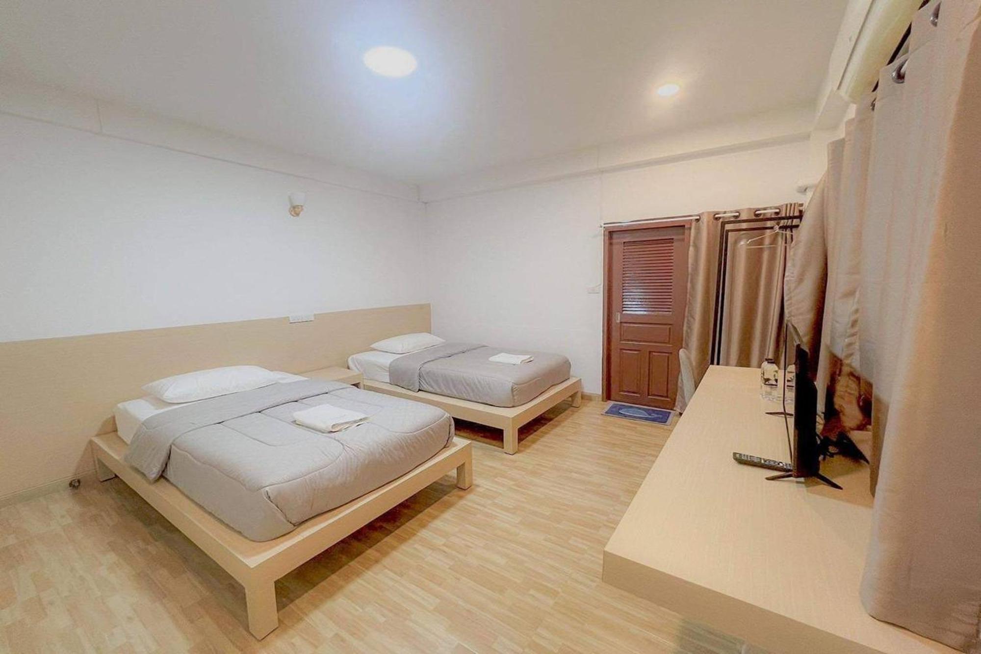 Vestique Hostel Chiang Mai Esterno foto