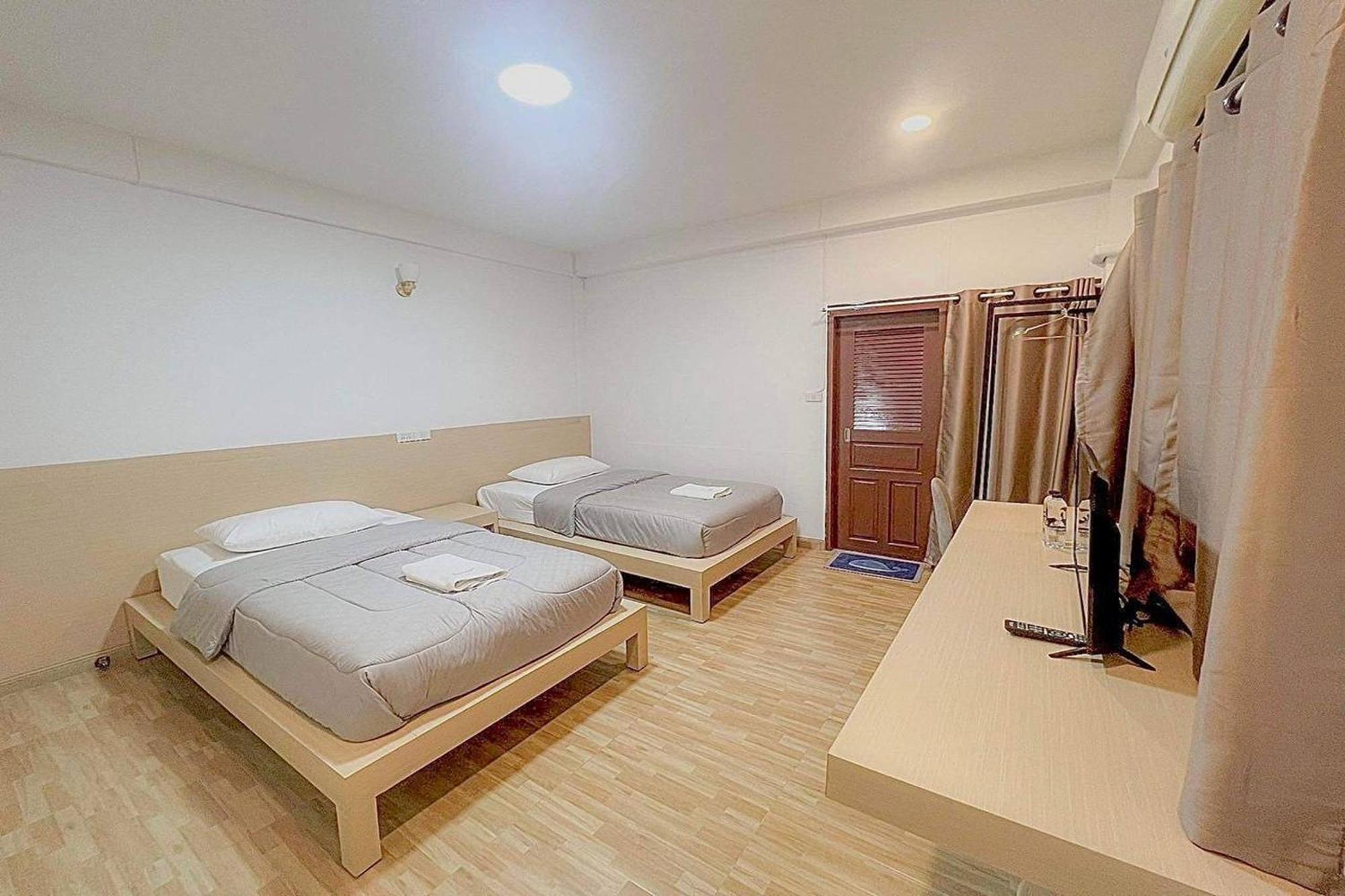 Vestique Hostel Chiang Mai Esterno foto
